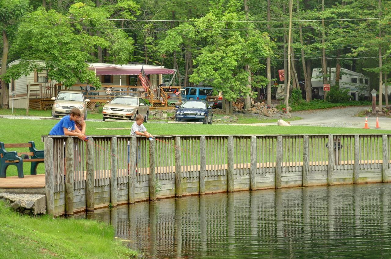 Maple Grove Park Sun Valley Campground Cottage 4 מראה חיצוני תמונה